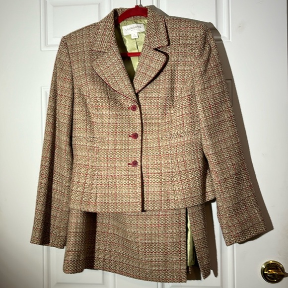 Liz Claiborne Two Piece Vintage Skirt Suit, Size 8 - Picture 1 of 16